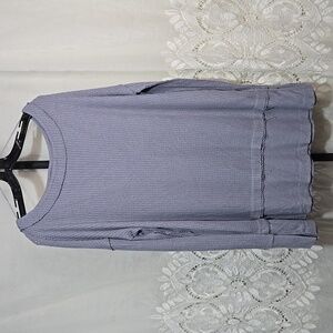 We the Free Long Sleeve Gray Shirt Top sz Medium